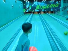 -世代星球·保龄球·镭战真人CS·团建(杨浦店)