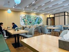 -上海宝信宝马4S店