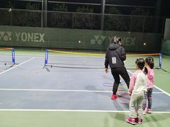 -成都高新创新角度网球俱乐部