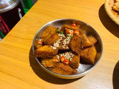 橡皮擦-班花麻辣烫(南京概念店)