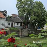 4块钱一块，用料很足，大家排队购买