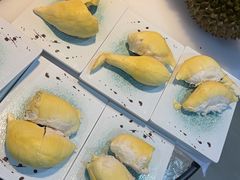 -领鲜活海鲜榴莲自助火锅(东门店)