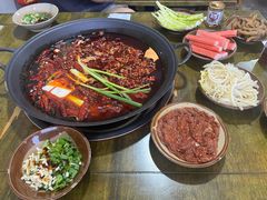 -黄潇洒老火锅(九眼桥宏济巷店)