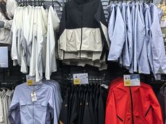 -迪卡侬(明光路店)