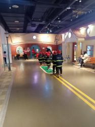 -点点梦想城(鑫苑都汇店)