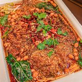 哈尔滨新开的烧烤店!牛羊肉串1块5 给我冲