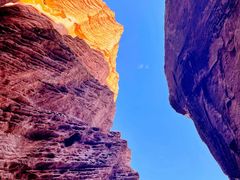 -天山神秘大峡谷