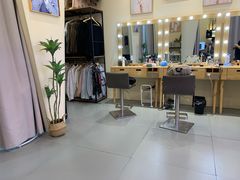 -企鹅照相馆(岗顶天娱店)