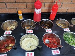 自助调料区-濠轩阁特色生蚝火锅(水湾路店)