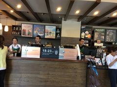 -星巴克(西安曲江银泰店)