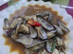 -美味海鲜大排档(明发美食地标店)