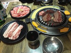 -哈哈碳都·牛肋条无限自助烤肉(台江万达店)