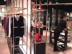 -Gucci(首创奥特莱斯店)