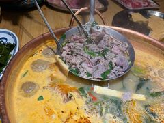 -洱火云南酸菜牛肉火锅(石景山当代商城店)