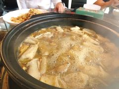 -菌海森林·非遗野生菌火锅(西山区滇池路摩根道店)