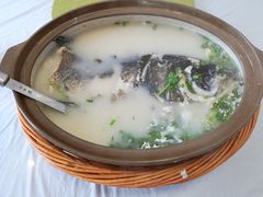 -天乐农家鱼头王(天目湖店)