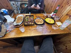 -老东镇啤酒屋海鲜加工·蒸汽海鲜·海鲜烧烤(台东店)