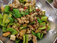 干锅牛蛙-桃子餐厅·天津菜(红星路直营店)