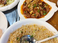 -三文彩虹鳟鱼庄