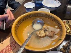 -富正毅三下锅·湘西韵味(天门山索道店)