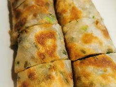 葱饼卷牛肉-台北楚楚园馅饼粥(虹桥南丰城店)
