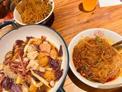 -万记麻辣烫国展总店