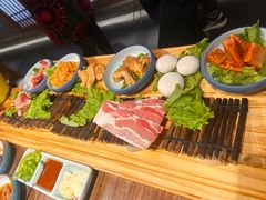 -明洞阿姨·韩式酱蟹烤肉·创意料理(三元桥店)