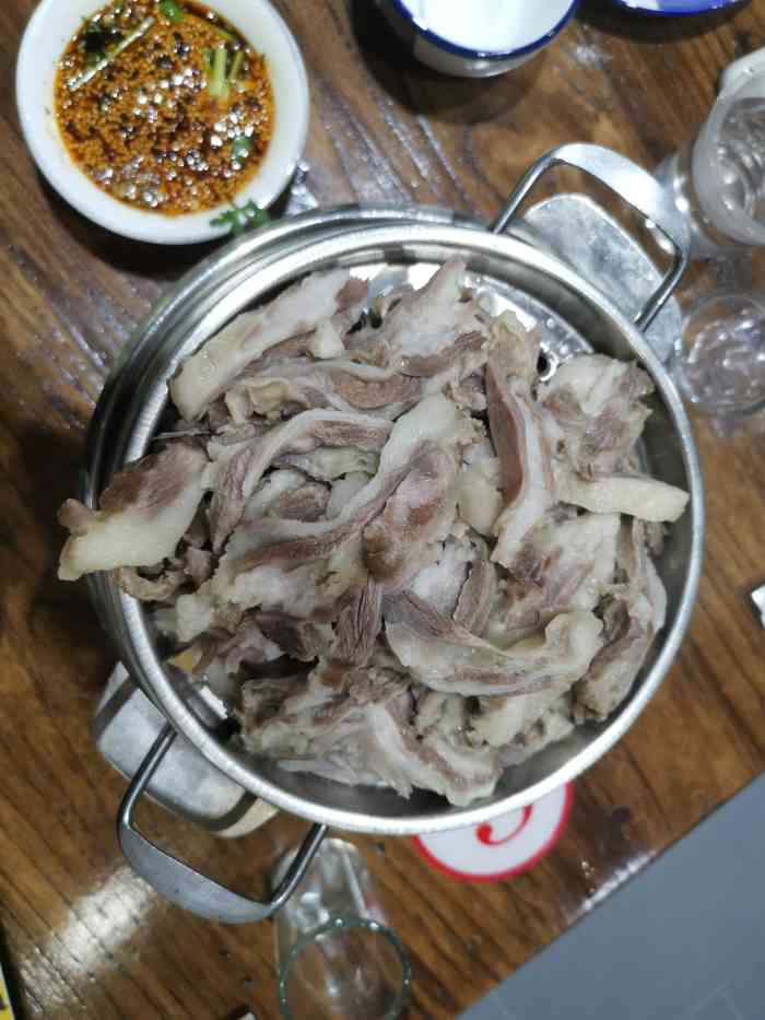 马店羊肉馆-"昨天在宝龙带孩子上口才班,看了一会喷泉,.