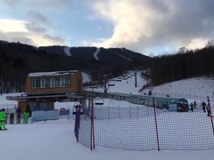 -亚布力新体委滑雪场