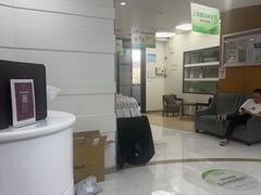 -雅悦齿科(顾村公园店)