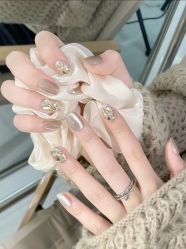 -艾薇美甲美睫
