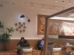 -小飞象面包公社(珠江路金鹰店)