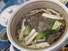 -撒拉人家.酸菜牦牛肉火锅