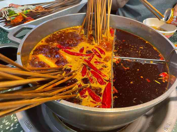 怒火八零牛肉串串(九街店)-"健身后我朋友饿了,相约出来吃一次串.