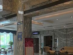 -弘安丽水温泉酒店