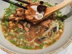 -百春原湖南牛肉粉(百联世纪店)