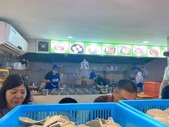 -老新隆牛肉锅贴(新街口店)