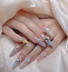 -桃色美甲沙龙