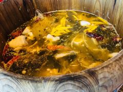 木桶酸菜鱼-中8楼风尚云南菜(颐堤港店)