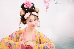点击看大图 -后宫·古装汉服京剧儿童亲子全家福摄影