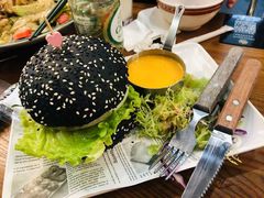 网红瀑布牛肉菠萝包-肥韬茶餐厅(南山mini店)