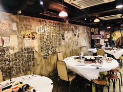 大堂-鲜入围煮花胶鸡海鲜火锅