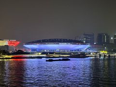 -黄浦江游览十六铺3号码头网红自助餐