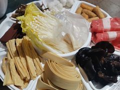 -鸡遇虾煲干锅火锅(小寨金莎店)