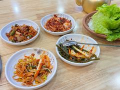 -牛信亭韩国料理·炭火烤肉(紫藤路店)
