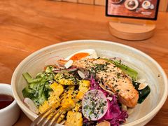 炙烤三文鱼波奇饭-无印良品餐堂 MUJI Diner(成都太古里店)