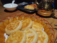酸奶饼-老阿妈蒙古村·蒙古包·草原文化·歌舞表演(老君堂店)