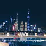 夜晚霓虹幻彩般的W酒店