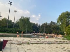 -柳浪游泳场