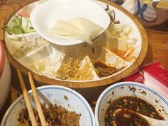 -怪噜范·老贵阳街头名小吃(鸿通城店)